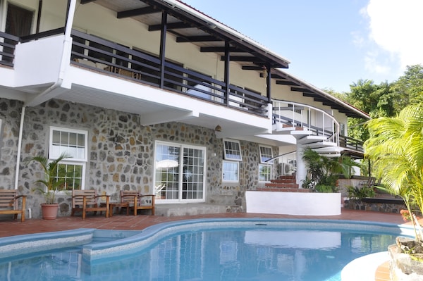 Marigot Palms Luxury Caribbean Guesthouse and Apartment Suites