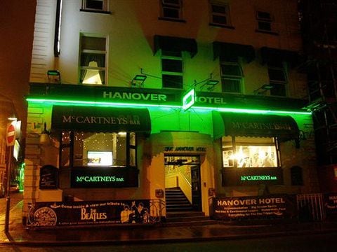 Hanover Hotel & Mccartney'S Bar