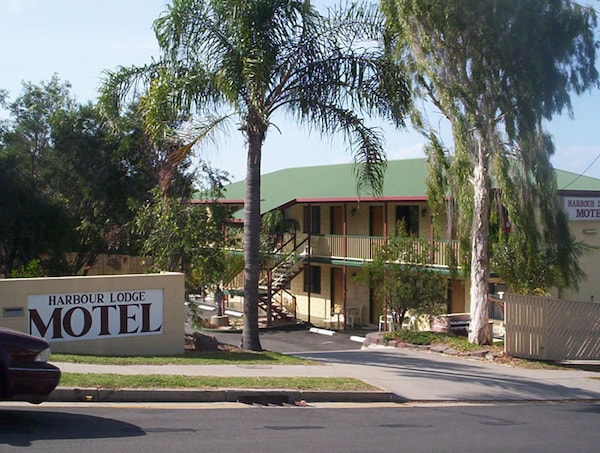 Harbour Lodge Motel
