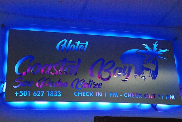 Hotel Coastalbay 2