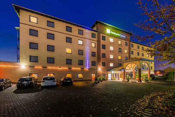 Holiday Inn Express Cologne Troisdorf, an IHG Hotel