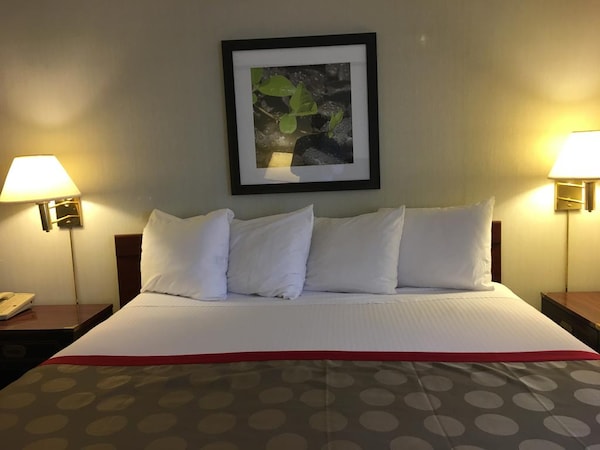 Ramada Inn And Suites