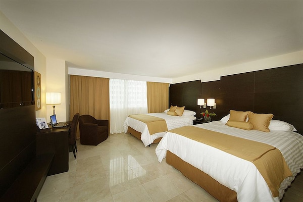 Wyndham Garden Panama City