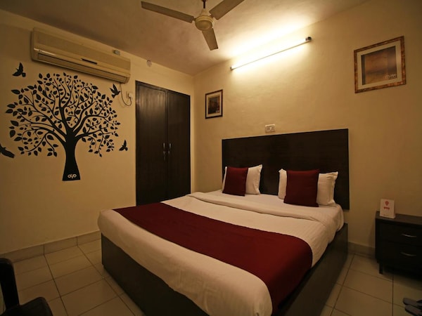 OYO Hotel Shiv Shakti Inn Near Kamal Cinema