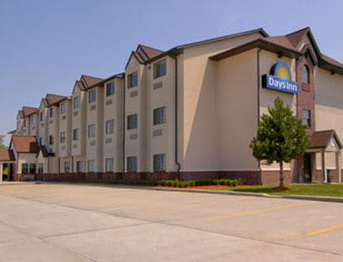 Days Inn By Wyndham Near Kansas Speedway