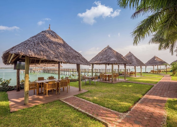 Hotel Dar es Salaam - Oyster Bay