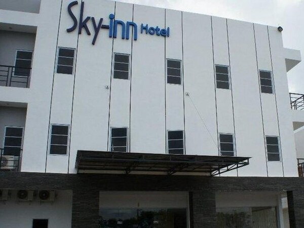 Sky Inn Hotel