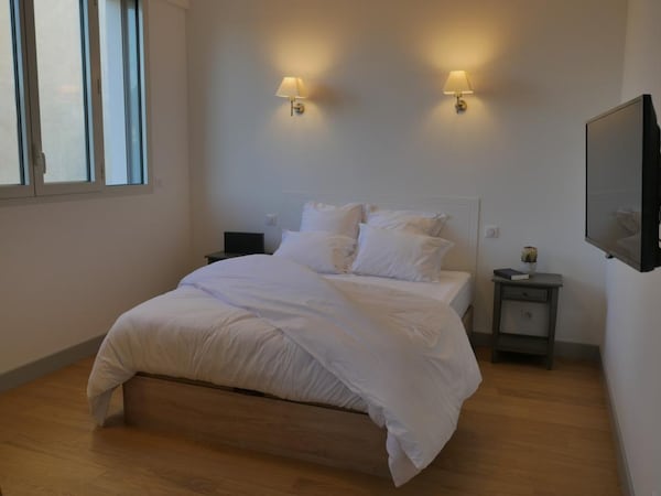 Rental Apartment Central Parc 1B