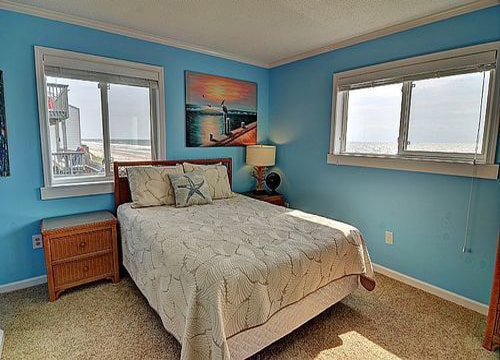 Queen'S Grant A-103 - First Floor Oceanfront Condo With Community Pool, Hot Tub, Boat Ramp And Do...