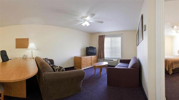 Candlewood Suites Saint Joseph - Benton Harbor, an IHG Hotel