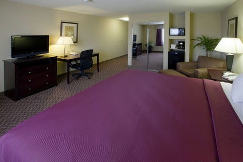 Best Western Plus Burleson Inn & Suites