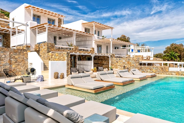 Mykonos Bliss - Cozy Suites, Adults Only Hotel