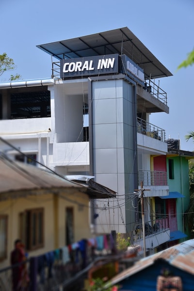 Hotel Coral Inn