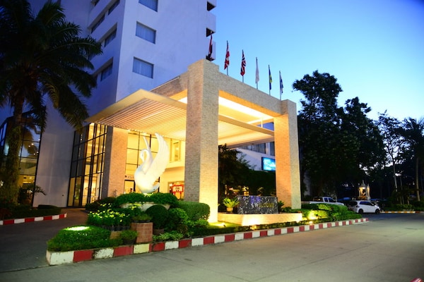 Hua Hin Grand Hotel & Plaza