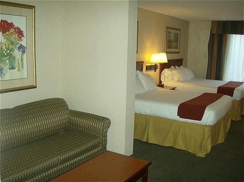 Holiday Inn Express & Suites Milledgeville