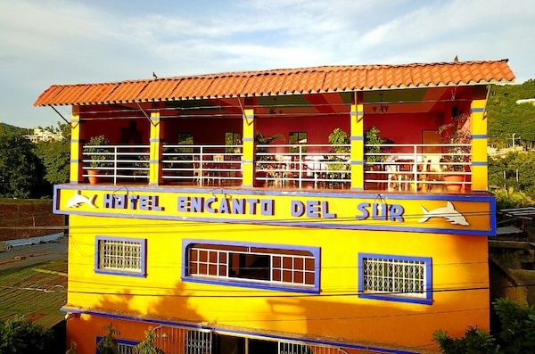 Hotel Encanto Del Sur