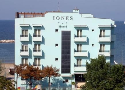 Hotel Iones
