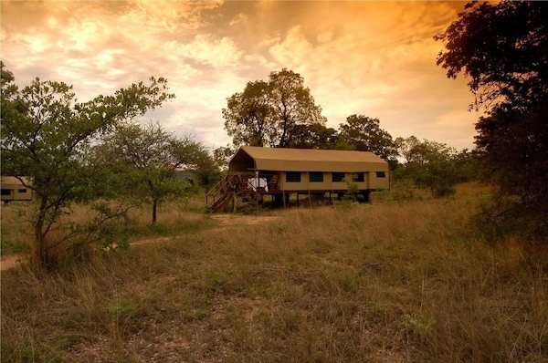 Hotel Kwafubesi Tented Safari Camp