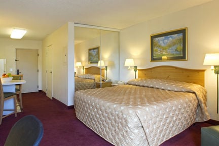 Extended Stay America Select Suites - Chicago - Westmont - Oak Brook
