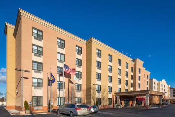 Fairfield Inn & Suites by Marriott New York Staten Island