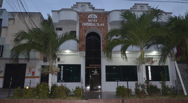Hotel Imperial House