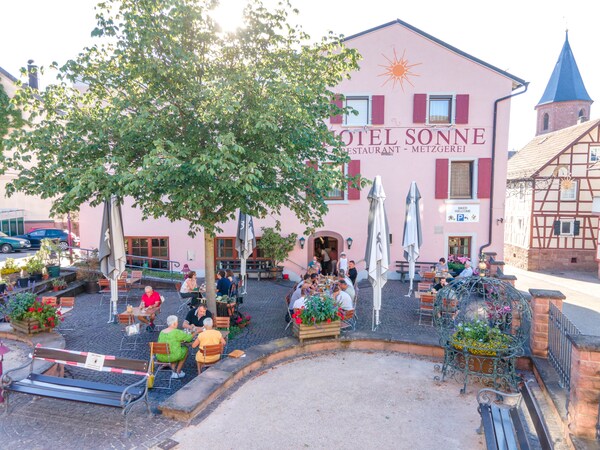 Hotel-Restaurant-Metzgerei "Sonne" Loffenau