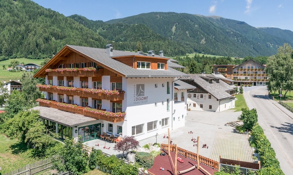 Hotel Dolomit Family Resort Alpenhof