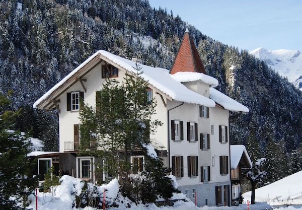 Haus Schonegg Bnb Swiss Alpine Paradise