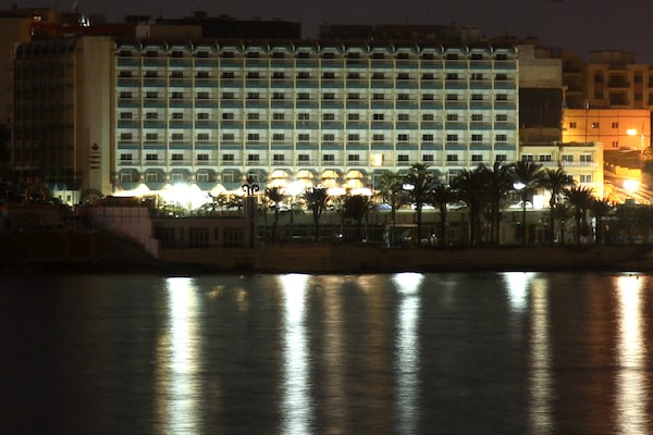 Qawra Palace Hotel