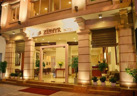 Zephyr Suites Boutique Hotel