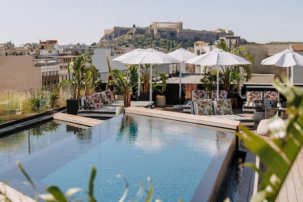 Lighthouse Athens By Brown Hotels