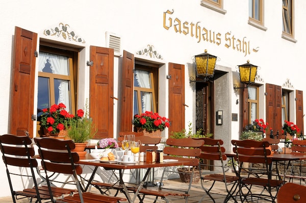 Hotel Gasthaus Weingut Stahl