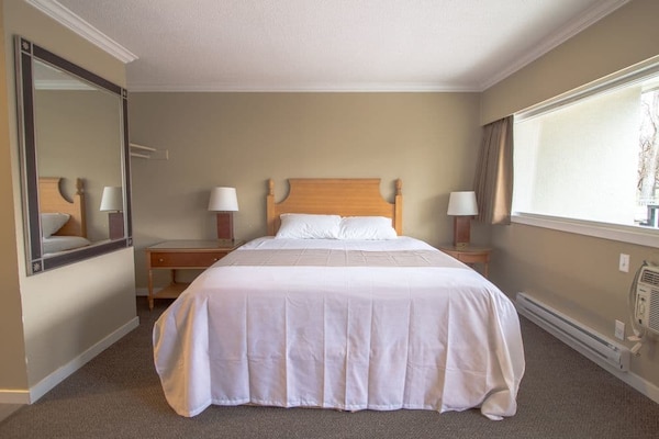 Okanagan Royal Park Inn By Elevate Rooms