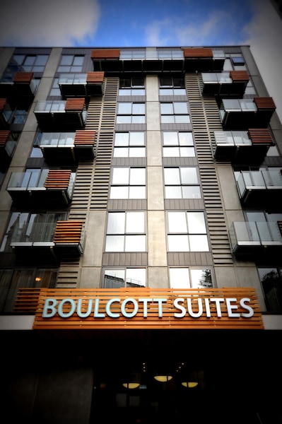 Boulcott Suites