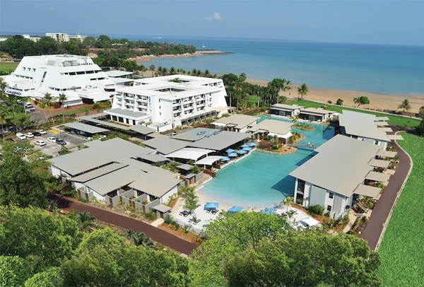 Mindil Beach Casino Resort (formerly Skycity Darwin)
