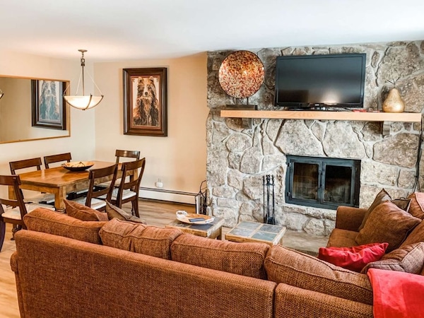 Scorpio Condo, No Car Necessary, Located On Free In-town Bus Route, Heart Of Vail & Lionshead!