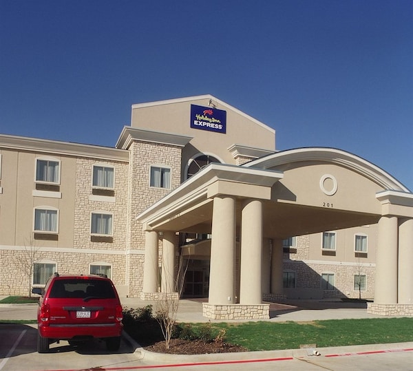Holiday Inn Express & Suites Mansfield