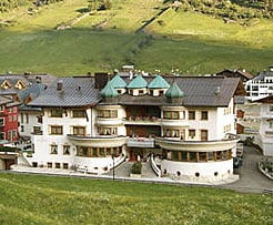 Hotel Schlosshof