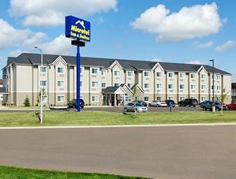 Microtel Inn and Suites by Wyndham Dickinson