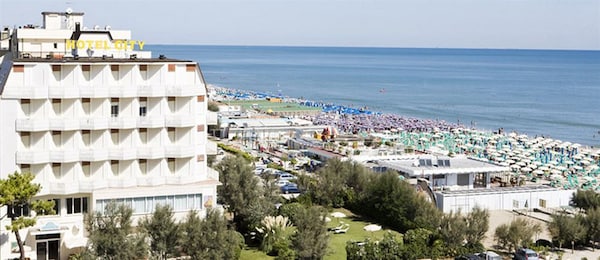 City Beach Resort