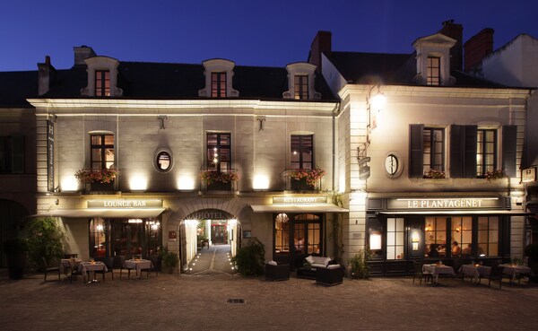 Hotel La Croix Blanche Fontevraud - Logis