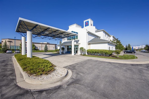 Motel 6-Mississauga, ON - Toronto