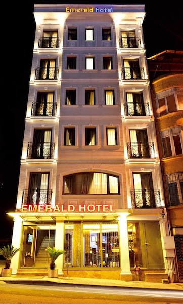 Hotel Emerald