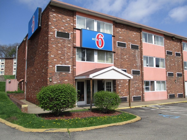 Motel 6 New Stanton Pa