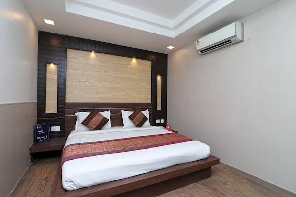 OYO 10584 Hotel Just Stay