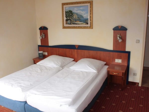 Double Room 11 - Hotel Ostseeblick