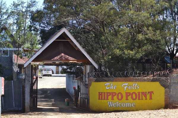 Falls Hippo Point Hotel