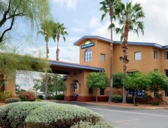 Days Hotel By Wyndham Mesa Near Phoenix