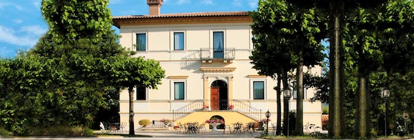 Villa Picena