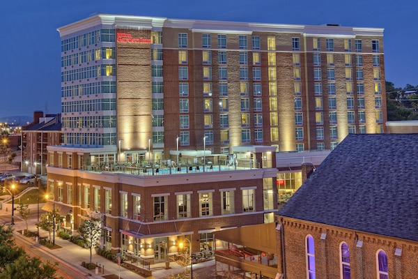Hilton Garden Inn Nashville Downtown Convention Center